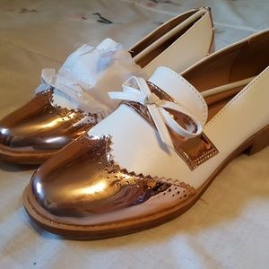 Journee Collection Womens Wingtip Bow Oxford Shoes